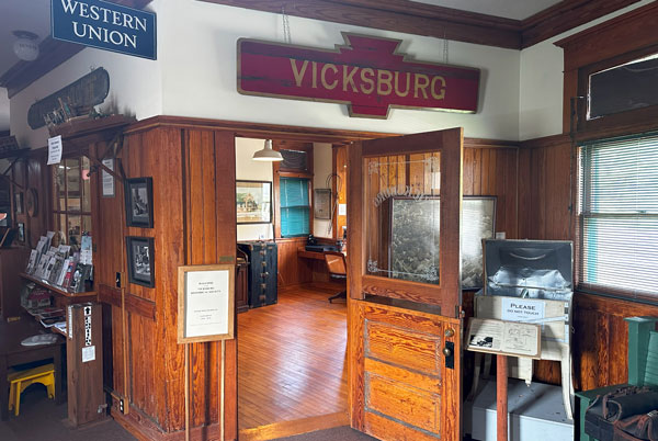 MI_Kalamazoo-County_Vicksburg-Union-Depot_0011-web.jpg