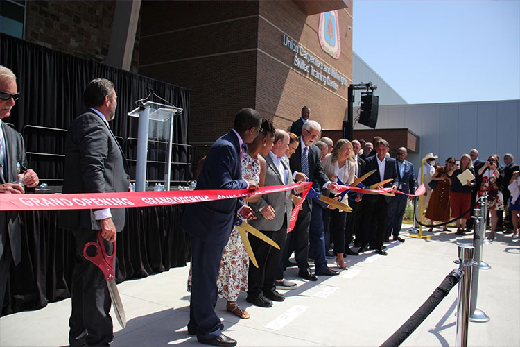 MRCC-ribboncutting750.jpg